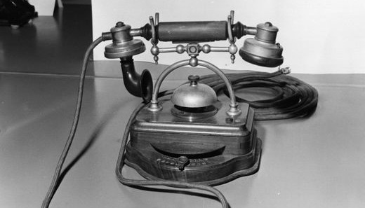 Das erste Telefon